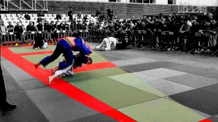 sick tai otoshi from a BJJ competition